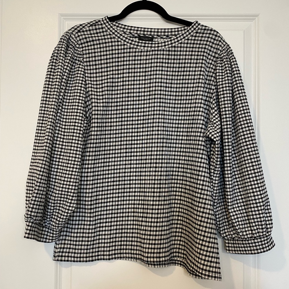 Ann Taylor blouse L